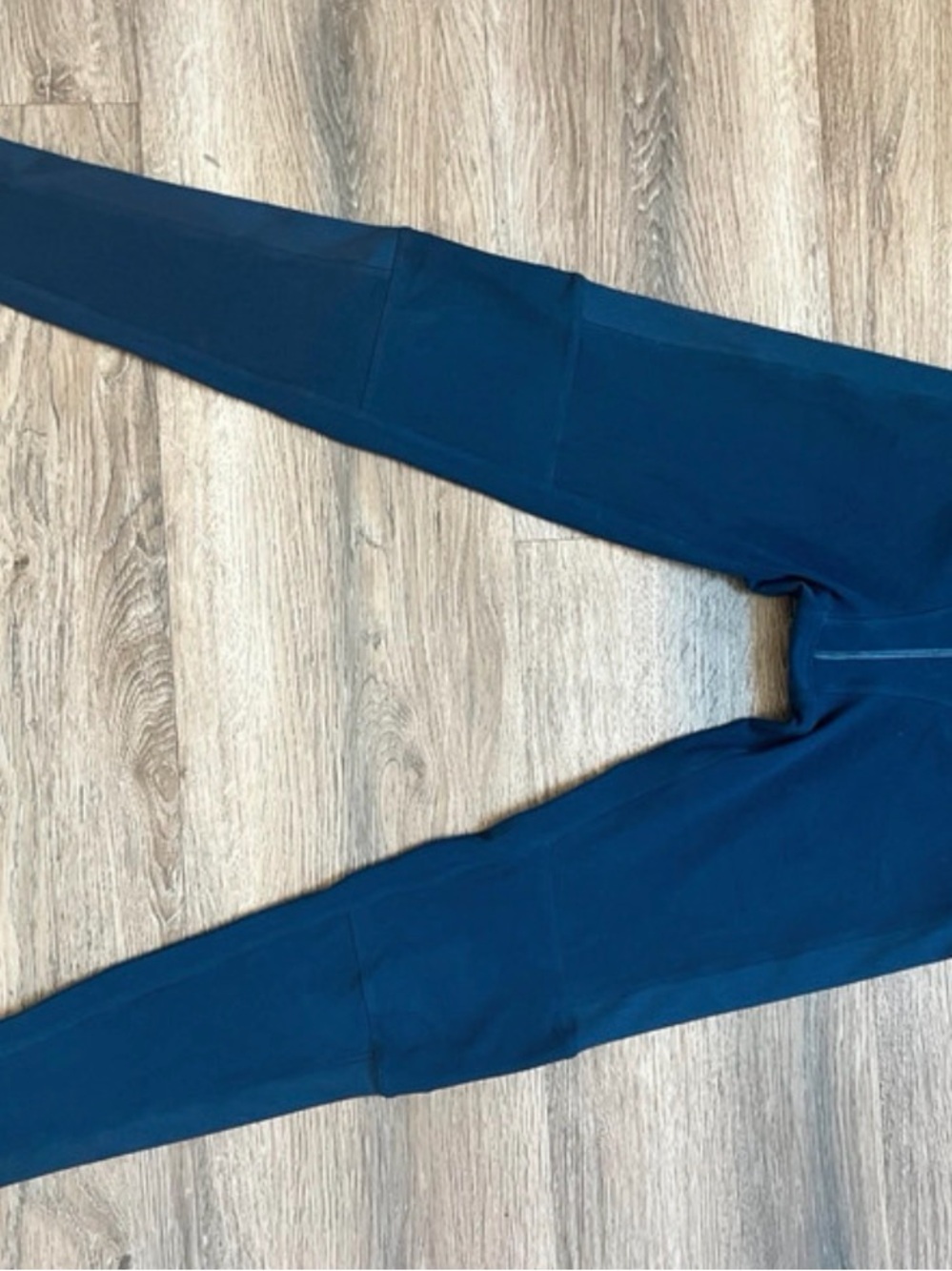 ALO Yoga Woman’s Navy High-Rise Leggings Sz Large - Picture 2 of 3